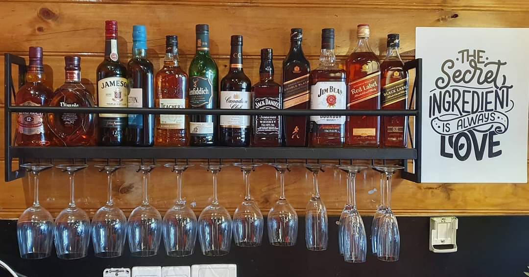 12 Bottles Wall Shelf