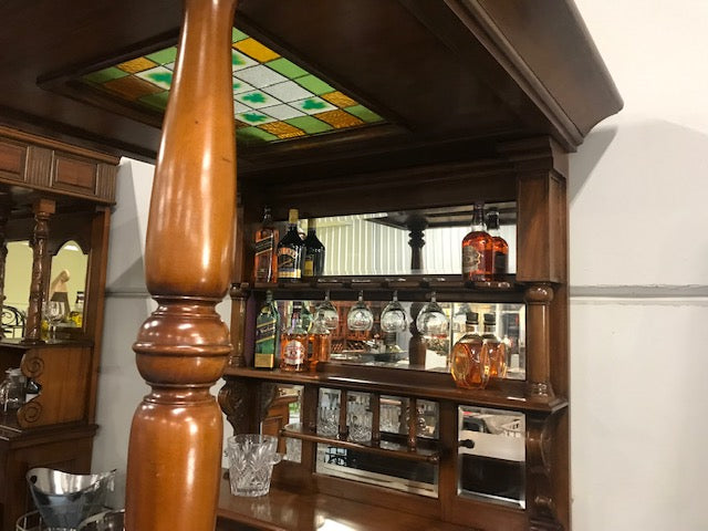 Mahogany Solid Wood Bar Cabinet with Stained Glass Canopy