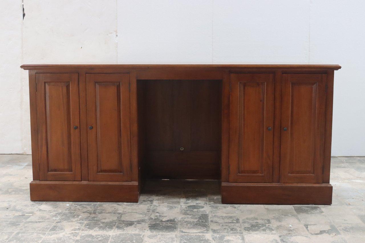 Grandeur Mahogany Solid Wood Cocktail Bar Counter